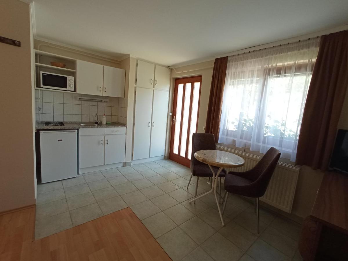Markal Apartman Hévíz Εξωτερικό φωτογραφία